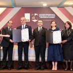 El Presidente, la Vice y senadores reciben certificados de elección de la JCE