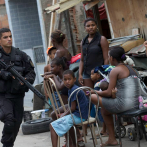 Policía frena guerra en favelas de Brasil