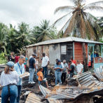 Gobierno reconstruirá viviendas afectadas por incendio en Arroyo Hondo