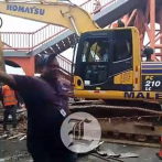 Obras Públicas desaloja vendedores de la parada del kilómetro 9 de la Autopista Duarte