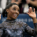 Planeta Simone Biles: un entorno formado por padres, esposo, amigos, entrenadores y psicólogos