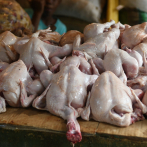 Pollo en mercados: precio sigue por encima de RD$80 y la calidad es “inestable”