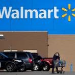 Walmart retira jugos de manzana en 25 estados