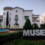 La casa del cantante mexicano Juan Gabriel reabre como museo a ocho años de su muerte