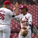 Winn y Gray conducen el triunfo de los Cardenales 4-1 sobre Padres y dividen la serie