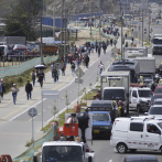 Autobuses y camioneros bloquean vías de Colombia por aumento del precio del diésel