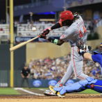 El primer grand slam de Elly de La Cruz guía Rojos a la victoria