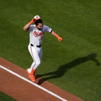 Jonrón de Santander le da la victoria 5-3 a Orioles ante Gigantes