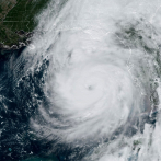 El huracán Helene se fortalece hasta casi la categoría 3 en su ruta a Florida