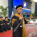 Rector de la UCNE exhorta a graduandos a ser humildes y solidarios