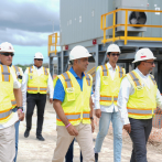 Ministro de Energía supervisa trabajos en Central Térmica Manzanillo