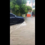 Inundaciones afectan sectores de Santiago