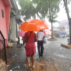 Feriado con agua: lluvias se incrementaron durante madrugada y se esperan más