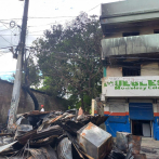 Incendio destruye mueblería en Santiago