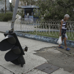 Daños en casas, electricidad y aludes de tierra por fuertes sismos en Cuba