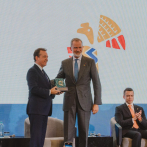 Premian al Ministerio de Industria y Comercio en una cumbre en Ecuador