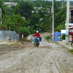 Se registran faltas a clases de estudiantes en Pedro Brand por deterioro de calles