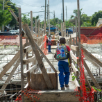 Construcción de un puente crea apuros de comunicación en sector de Los Alcarrizos