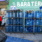 Venció ayer plazo dado por ProConsumidor y el agua en botellones sigue expuesta al sol