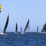 Informan que dos navegantes murieron en regata Sydney-Hobart