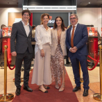 Un brindis por el primer año de la tienda Tudor