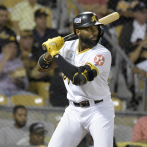 Las Águilas Cibaeñas retienen al inicialista Aderlín Rodríguez