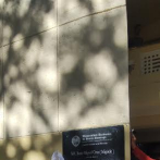 Universidad Autónoma de Santo Domingo devela una tarja en honor al entrenador Miguel Cruz