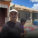 Ciudadanos tranquilos en Viernes Santo; algunos relatan que la policía les pide retirar piscinas