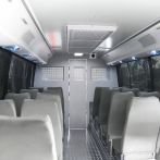 Aires, cámaras o baños: Así son por dentro los nuevos vehículos que se usarán en las deportaciones de haitianos