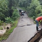 Lluvias continúan provocando daños a vías en Puerto Plata