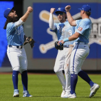 Reales blanquean 10-0 a Medias Blancas y completan la barrida de 4 juegos