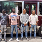 Chofer y cobrador de autobús fueron apresados con pasajeros haitianos en condición migratoria irregular
