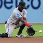 Piratas reclaman a Ronny Simon desde waivers