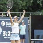 Samsonova sorprende y elimina a Jessica Pegula para alcanzar los cuartos en el Abierto de Berlín
