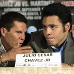 Julio César Chávez defiende a su hijo tras ser arrestado en los Estados Unidos