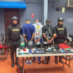 Desmantelan banda en Santo Domingo Oeste y ocupan 61 celulares y varias motocicletas