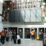 Avería en pantallas de información de vuelo causa malestar en visitantes del AILA