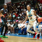 Jassel Pérez y los Titanes golpean primero en la Semifinal B