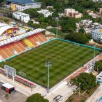 Remozamiento de primera en el estadio Cibao FC
