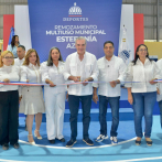 Presidente Abinader y ministro de Deportes entregan dos multiusos remozados en Azua
