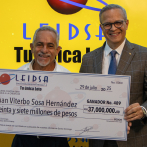 LEIDSA entrega 37 millones al millonario número 489 del Loto
