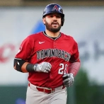 Eugenio Suárez es cambiado a los Marineros de Seattle