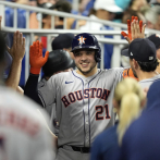 Yainer Díaz jonronea y los Astros dominan a los Marlins