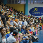 Entregan mochilas cargadas de útiles escolares en Villa Juana