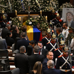 Colombianos despiden al senador y precandidato presidencial Miguel Uribe en su capilla ardiente