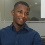 Yefri Brioso nació con el estómago descubierto, tiene 13 cirugías y un gran deseo de superación