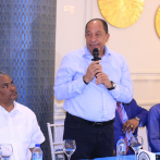 Club Los Prados dedica a la vicepresidenta Raquel Peña la Copa Restauración de Dominó