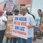 En Ocoa protestan por apagones y escasez de agua