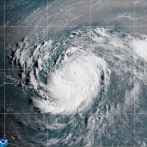 Huracán Erin amenaza en casi toda la costa este estadounidense con peligroso oleaje