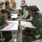 El chavismo se moviliza en comunidades para respaldar a Maduro ante 